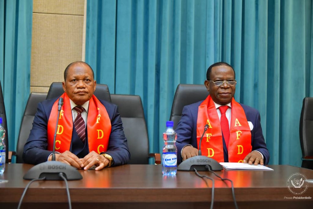 MODESTE BAHATI LUKWEBO, L’INFORMATEUR