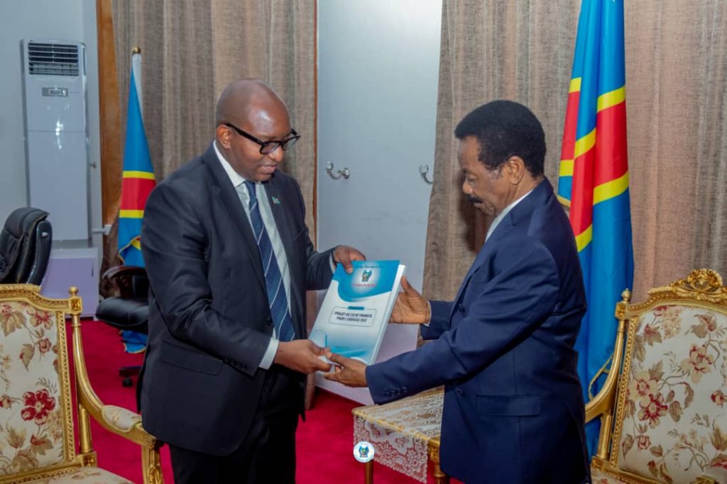 PRIMATURE : Enfin un budget dans le temps…