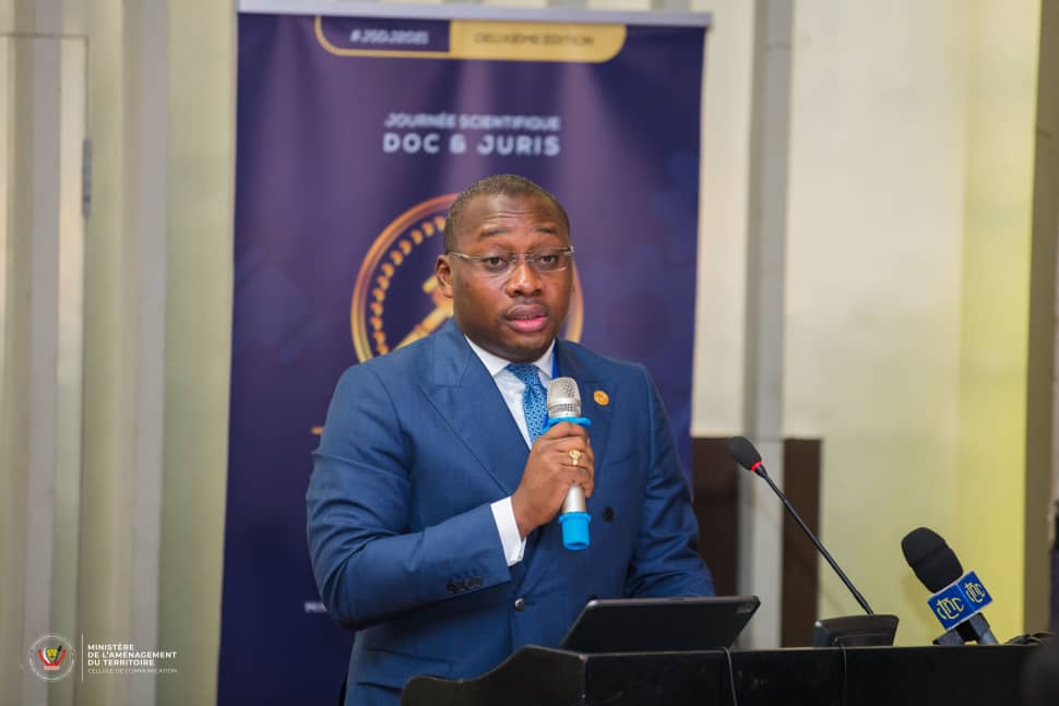 Doc & Juris: Des scientifiques et juristes réfléchissent sur le Droit, les ressources naturelles et le développement de la RDC