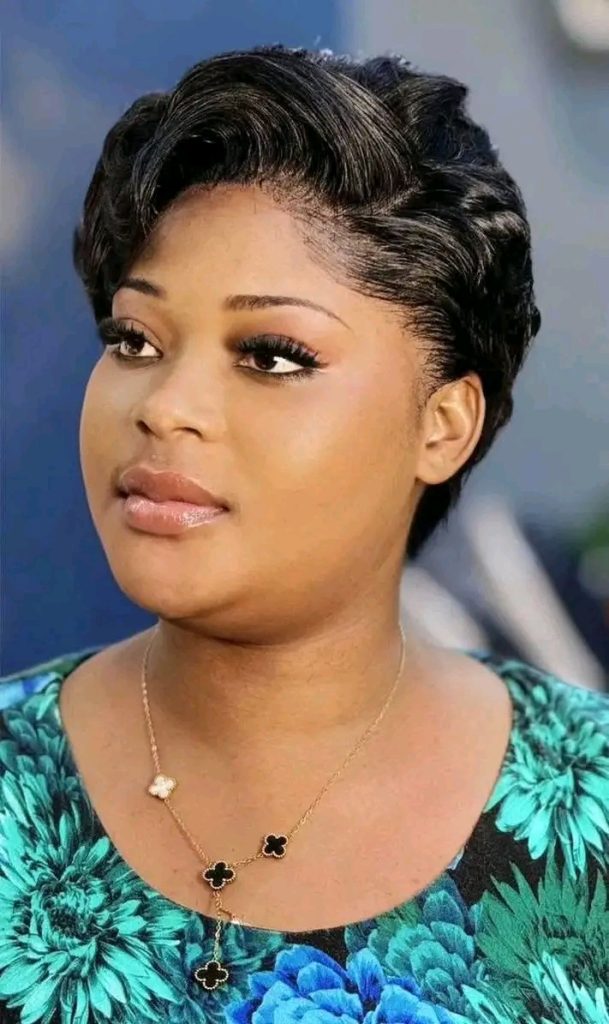 Kinshasa : Disparition de Madame Bonnette Elombe ,l’école perd une étoile , les élèves une seconde mère