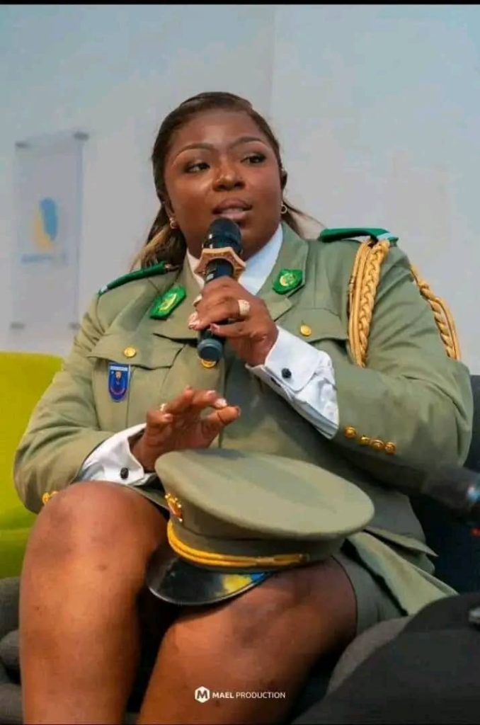 RDC : 12 mois avec sursis pour l’adjudante Béanche Ebabi après une séance photo amour en uniforme militaire