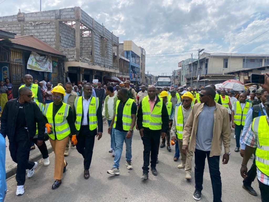 Goma : le gouverneur Bahati Musanga Erasto inspecte les travaux de réhabilitation du grand collecteur