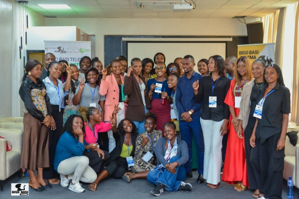 Kinshasa : Renforcement des capacités de trente femmes face aux violences numériques