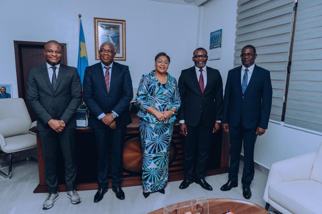 APCSC: Judith Suminwa exige la qualité dans l’exécution des projets