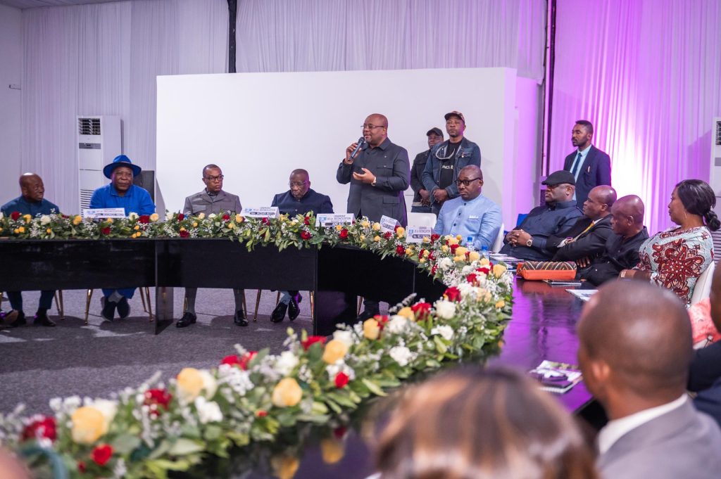 Tshuapa Bomoko : Guy Loando au centre d’un cercle fraternel pour la paix et le développement de la province